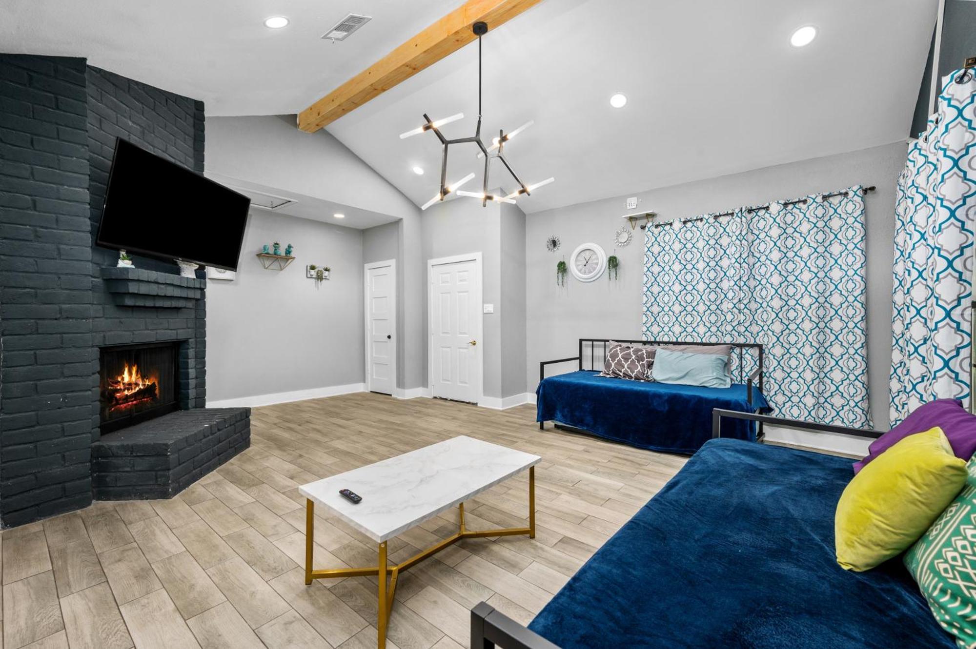 Spacious Galleria Apartment With Free Park Houston Bagian luar foto