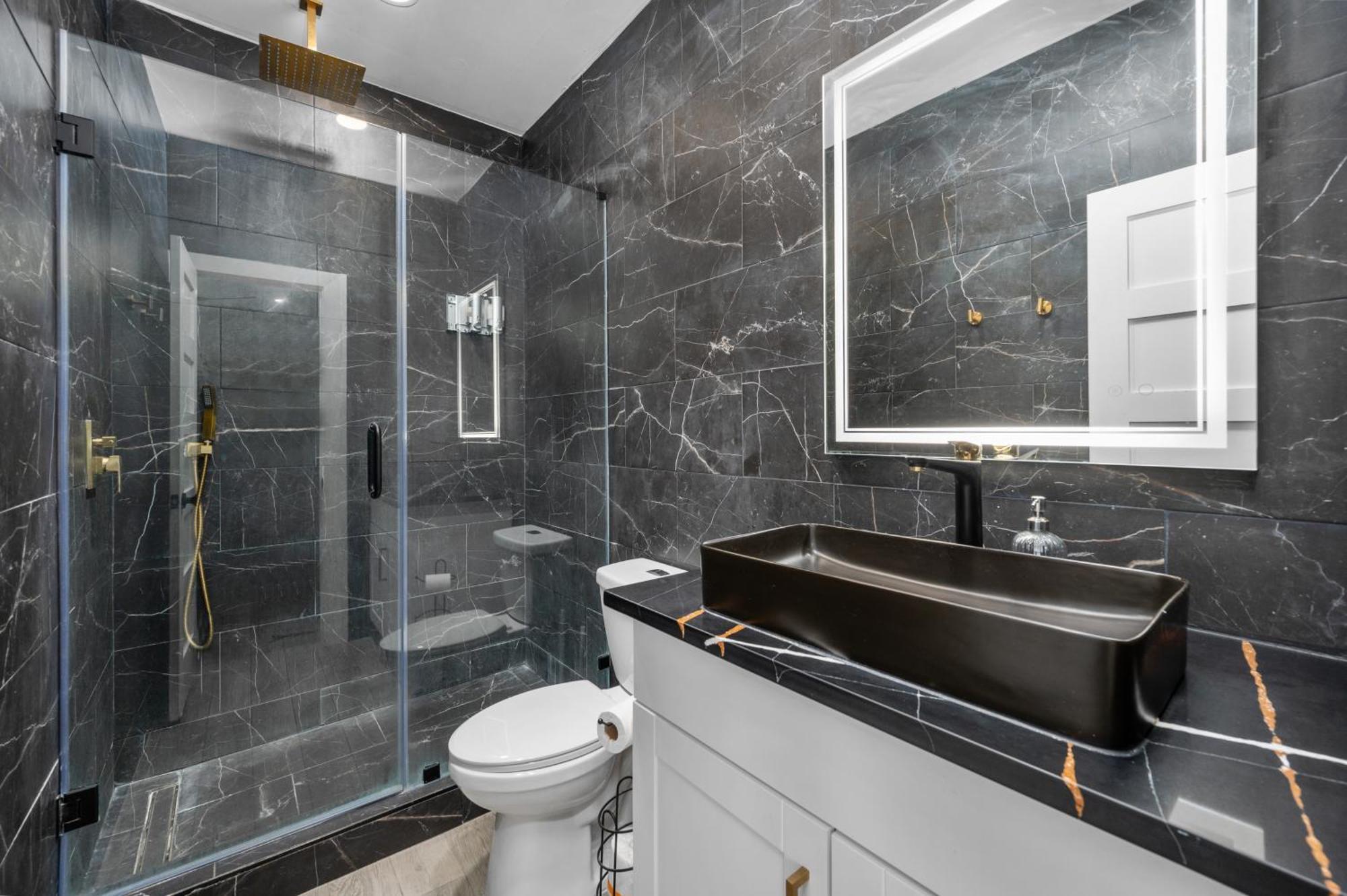 Spacious Galleria Apartment With Free Park Houston Bagian luar foto